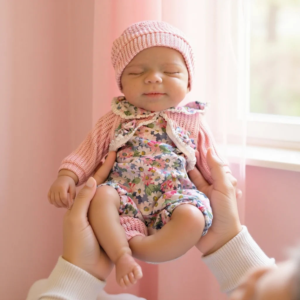 Bambola Reborn Piccola Gioia  – Realistica di Silicone e Fatta a Mano